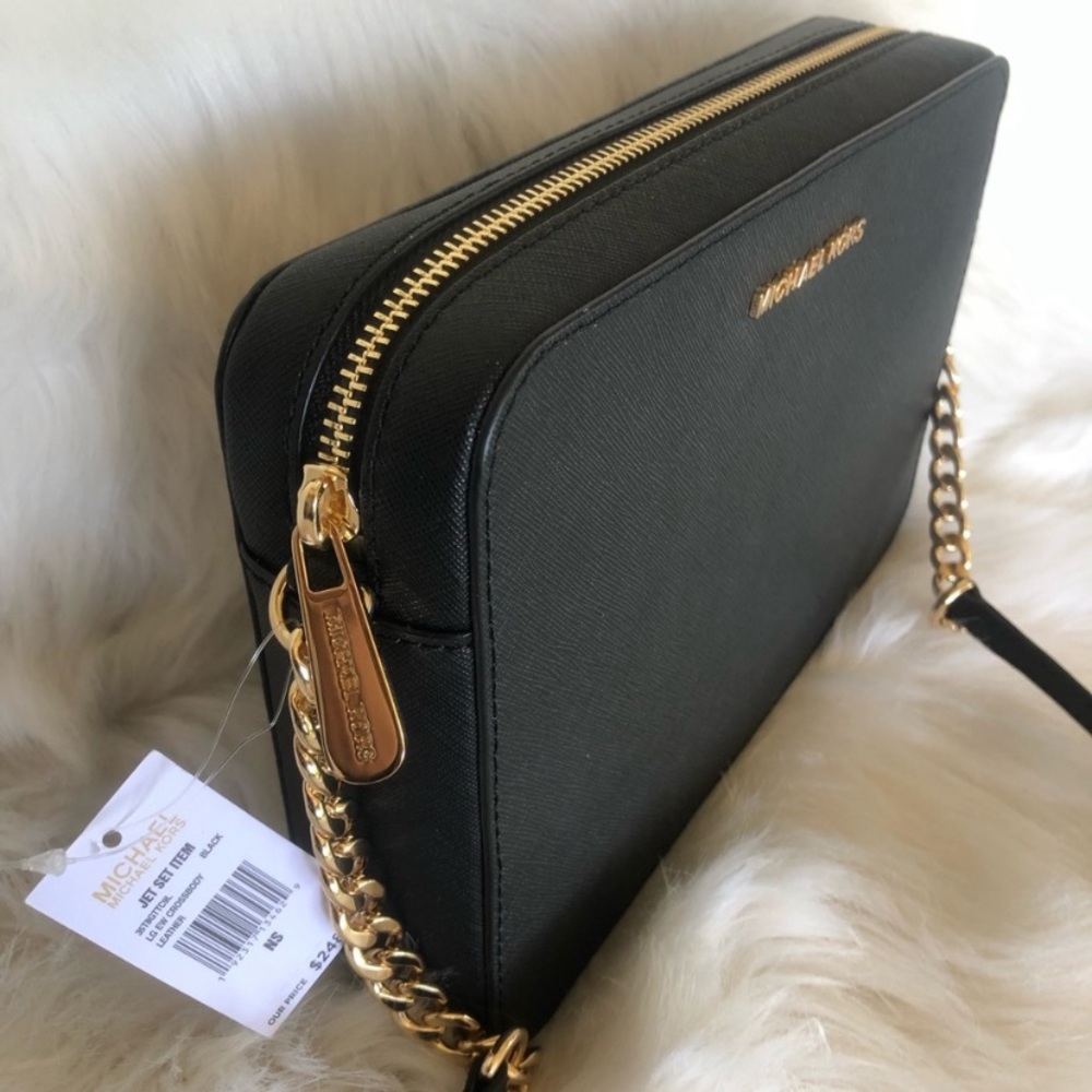 New 🖤 MK large jet set ew crossbody - Picture 2 of 6